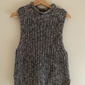 ✨Anthropologie Moth Mock-neck Sweater Tank✨